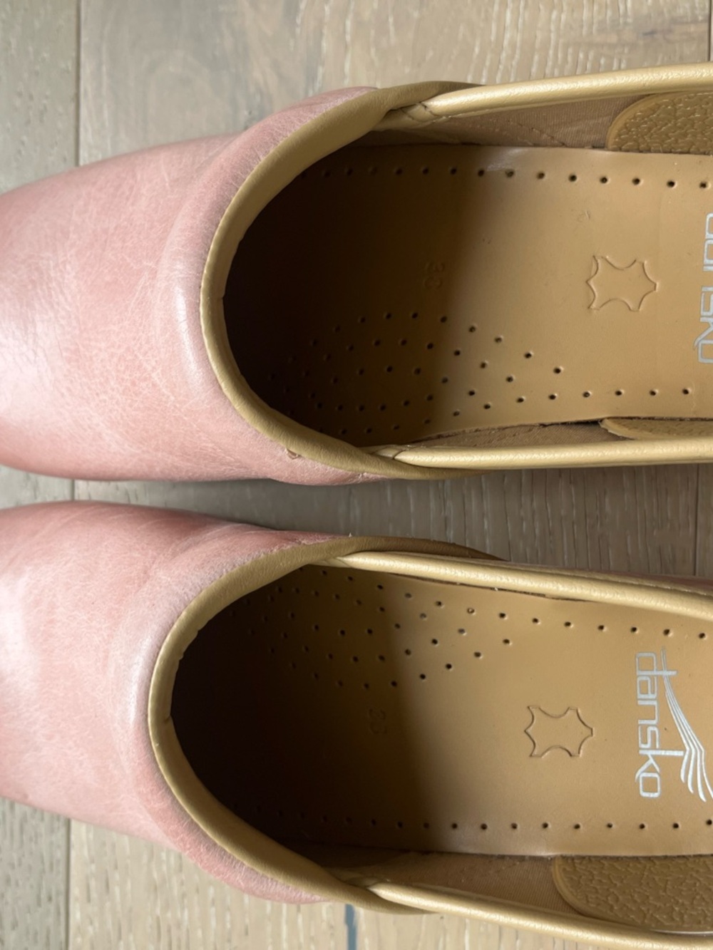 Dansko Pink Milled Burnished Slip On Leather Clog Sz 38 / 7.5 - Picture 7 of 9